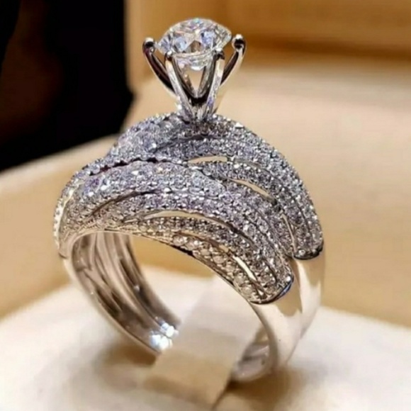Jewelry - Size 8.5🎀 2 pc. Stunning 925 Classic Style Ring 